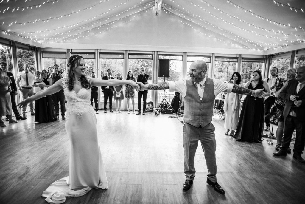 1st dance. Sudeley castle wedding photograPHER