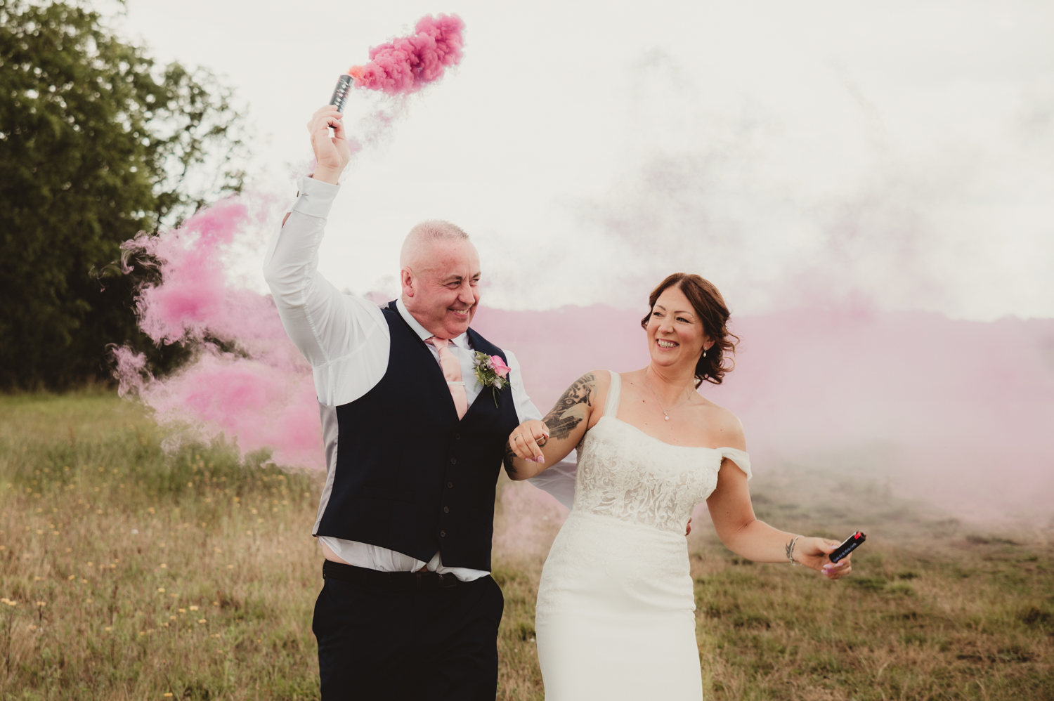 Beautiful wedding moments captured in Cheltenham